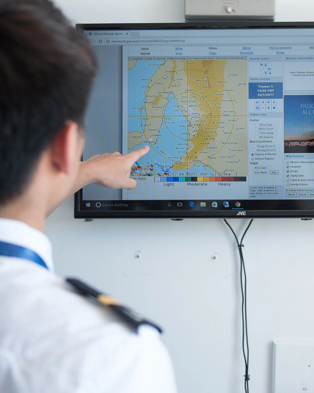 The Best Aviation Websites for Student Pilots